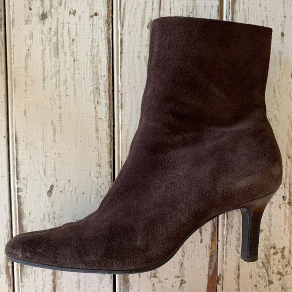 Ann Taylor LOFT Brown Suede Ankle Boot heels 7.5 - Picture 8 of 8